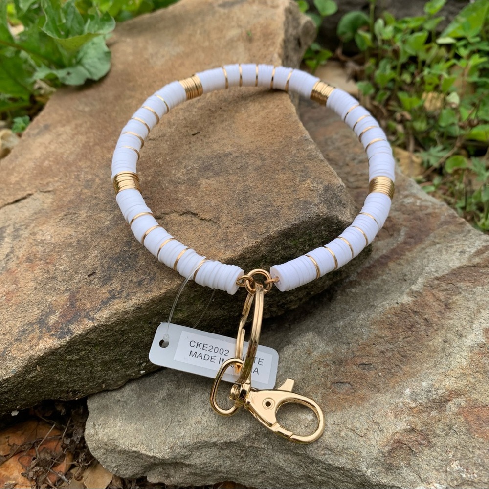 White Heishi Bead Bangle Key Chain